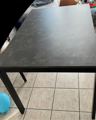 Tavolo da soggiorno/cucina