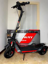 Monopattino Elettrico NINEBOT ZT3 PRO