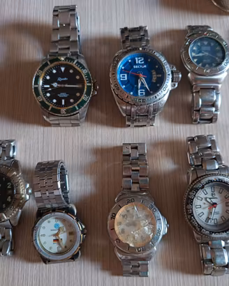 collezione di orologi include diversi modelli Sect