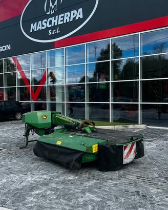 FALCIACONDIZIONATRICE JOHN DEERE 324 A