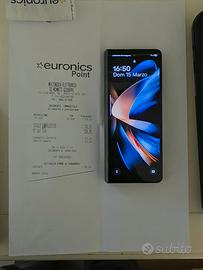 Samsung Z Fold 4 