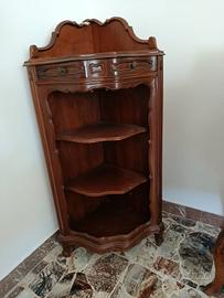 Mobile angoliera in legno 