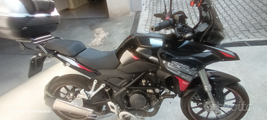 Moto benelliTRK251