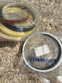 Guarnizioni pistone escavatore  FH 200