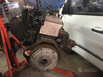 Motore Mercedes CDI 220