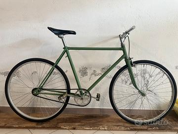 Scatto fisso artigianale