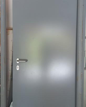 porta in metallo multiuso grigia