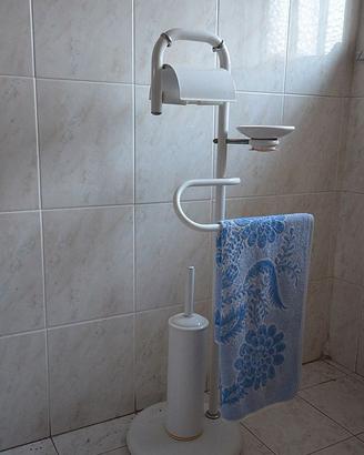 Porta accessori per bidet e porta asciugamani