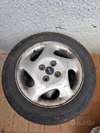 Pneumatici invernali 165/65 r14 con cerchioni