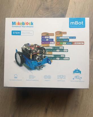 Robot mBot programmabile