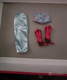 Set vestiti e stivali Barbie