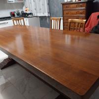 Tavolo in rovere massiccio