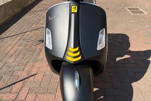 Vespa GTS 300 SuperTech HPE – 2022 – 5.500 km – Ne