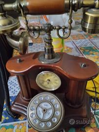 telefono antico orologio