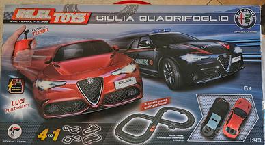 Auto pista autopista  elettrica Alfa Giulia 