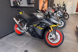 Aprilia RSV4