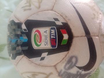 pallone serie A 2011/2012 firmato