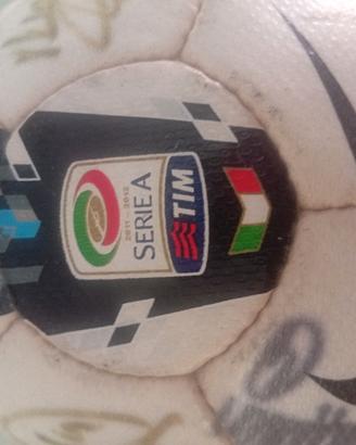 pallone serie A 2011/2012 firmato