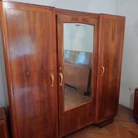 armadio in legno