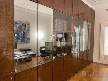 Parete Attrezzata a Libreria in Radica & Vetro