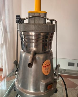 Centrifuga professionale