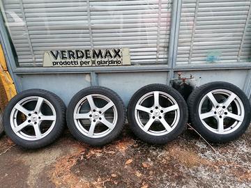  4 cerchi e gomme invernali 225/50/17