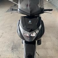 Piaggio Beverly 250