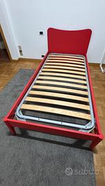 Letto singolo con doghe in legno