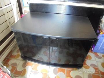 Mobile Tv basso con ruote permuto