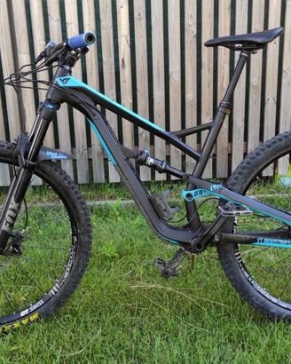 YT industries Capra 29