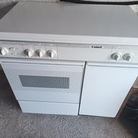 CUCINA A GAS CON PORTA BOMBOLA 