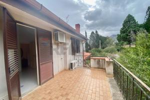 Porzione di villa - Altavilla Milicia