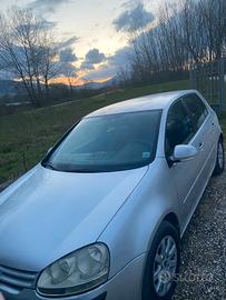 Golf 5 2000 110cv