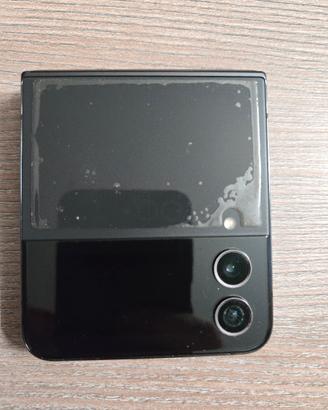 Samsung Z Flip 4