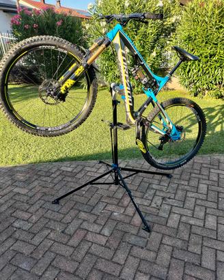 ENDURO muscolare MTB 