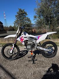 Yamaha yzf 250 2024