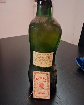 bottiglia vino barolo