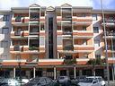 locale-commerciale-tre-vetrine