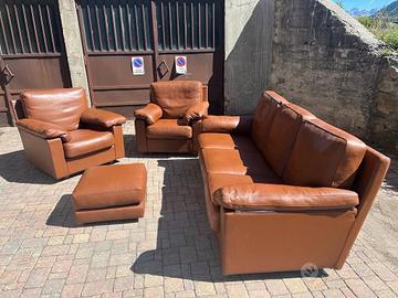 Set divani e poltrona vera pelle.Una bomba