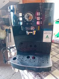 Macchinetta del caffè Delonghi Magnifica S