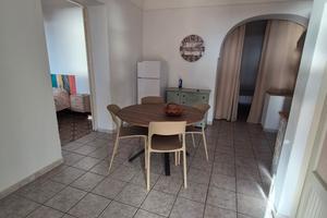 Trilocale zona rekale