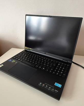 Acer Predator Helios 16 Portatile Gaming