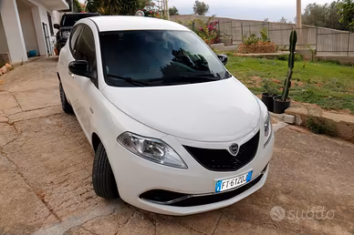 LANCIA YPSILON ECOCHIC GPL