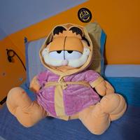 grande pelouche Garfield