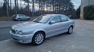 Jaguar X Type 