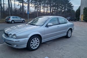 Jaguar X Type 