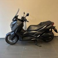 Yamaha X-Max 300
