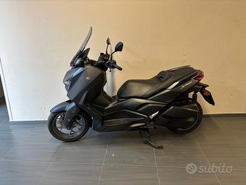 Yamaha X-Max 300