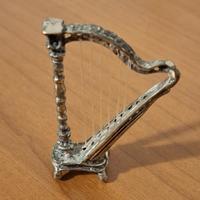 Oggetto in miniatura in argento.