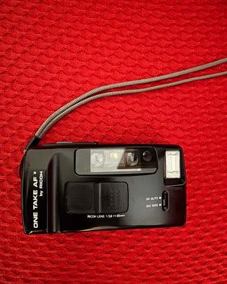Ricoh compatta autofocus analogica